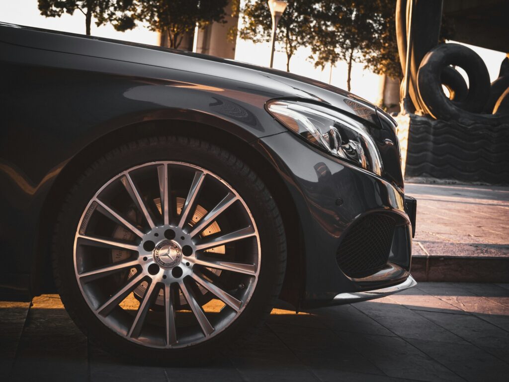 Black Mercedes-Benz for airport transfers