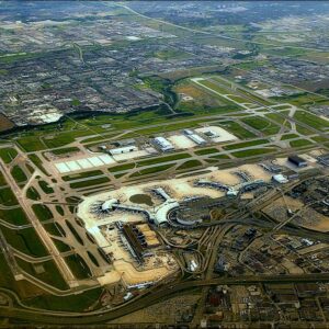 Toronto Pearson International Airport (YYZ)